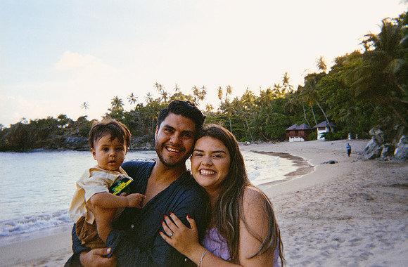 21 Pablo Godoy - Fujifilm 400 - Andrés y Andrea por Arca Film Lab (Febrero 2025) - Rollo 0877