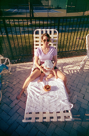 05 Melanie Shwank - Santa Gold 200 por Arca Film Lab (Diciembre 2024) - Rollo 0554