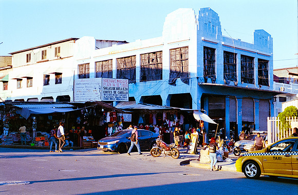 18 Gerardo Recinos - Kodak Ultramax 400 por Arca Film Lab (Mayo 2025) - Rollo 1006