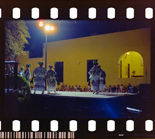 25 Yasemin Tocpan - Cyberpunk 640Tpor Arca Film Lab (Octubre 2024) - Rollo 0393
