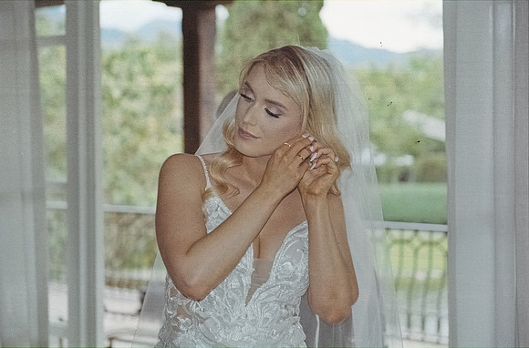04 Eva Zelenková- Kodacolor 200 por Arca Film Lab (Febrero 2025) - Rollo 0744