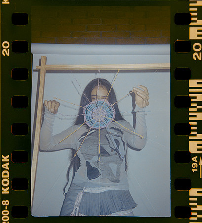 19 Shirley Brakiti - Kodak Gold 200 por Arca Film Lab (Julio 2024) - Rollo 0186