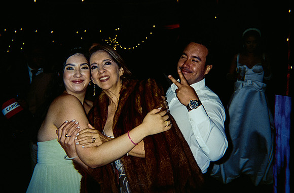 20 Mariana Vargas - Fujifilm 400 por Arca Film Lab (Mayo 2025) - Rollo 1057