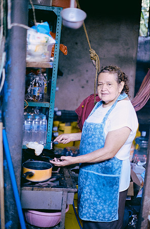 10 Emerson Quintanilla - Fujifilm 200 por Arca Film Lab (Abril 2025) - Rollo 0907