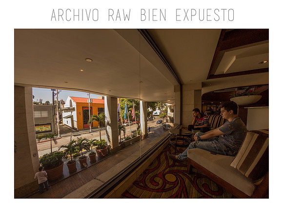 RAW Bien Expuesto