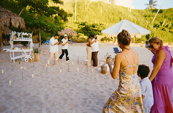 12 Pablo Godoy - Fujifilm 400 - Mel & Roger por Arca Film Lab (Febrero 2025) - Rollo 0874