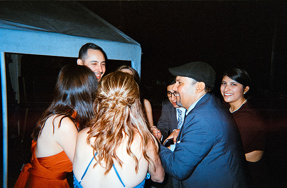 16 Rodrigo Flores - Fujifilm 400 por Arca Film Lab (Junio 2024) - Rollo 0102