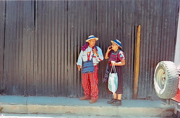35 Ronald Ottoniel - Kodak Aerocolor IV 2460 por Arca Film Lab (Septiembre 2024) - Rollo 0324