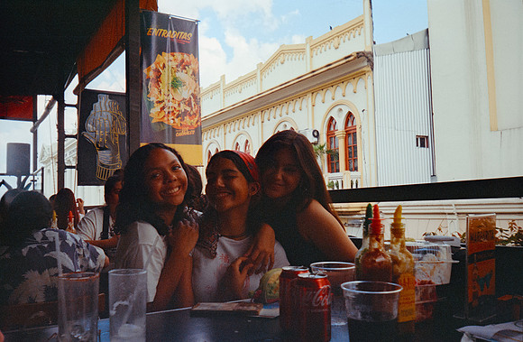 35 Daniela Saavedra - Fujifilm 400 - Arca Film Lab (Septiembre 2024) - Rollo 0340