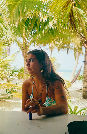 19 Carlota Benet - Kodak Ultamax 400 por Arca Film Lab (Enero 2025) - Rollo 0609