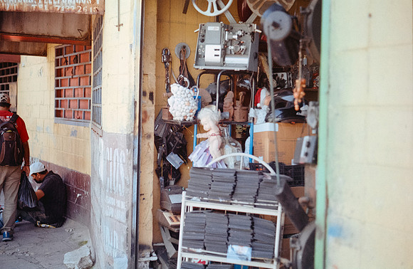 18 Josué Martir - Kodacolor 200 por Arca Film Lab (Septiembre 2024) - Rollo 0350