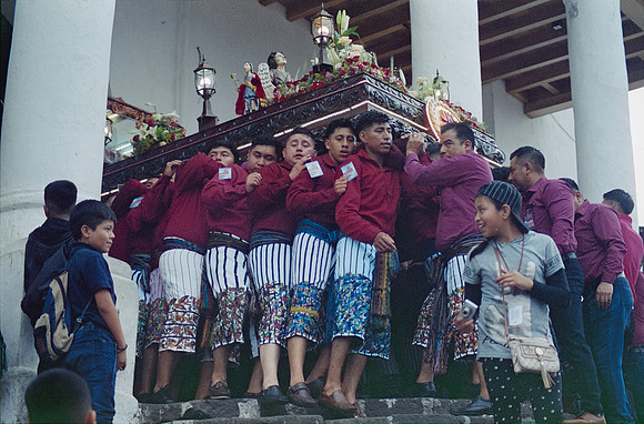 25 Ronald Ottoniel - Cinestill 400D por Arca Film Lab (Abril 2025) - Rollo 0974