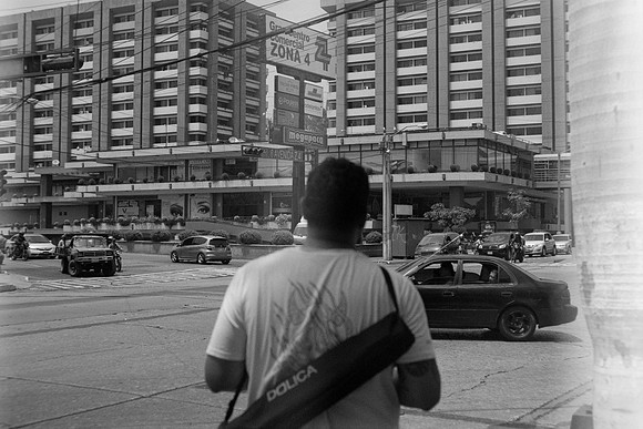 16 Iván Ortíz - Fomapan 100 Push 400 por Arca Film Lab (Abril 2024)
