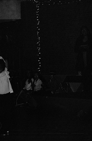 23 Daniela Flores - Ilford HP5+ 400 por Arca Film Lab (Noviembre 2024) - Rollo 0506