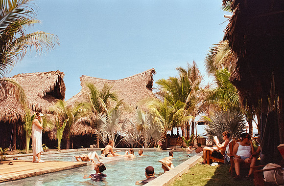 02 Isha Morales - Kodak Gold 200 por Arca Film Lab (Octubre 2024) - Rollo 0433