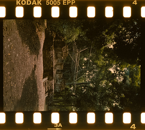 00006 Pablo Marroquín - Kodak Ektachrome 100 - Arca Film Lab (Noviembre 2024) - Rollo 0455