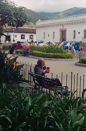 05 Ronald Ottoniel - Cinestill 400D por Arca Film Lab (Febrero 2025) - Rollo 0759