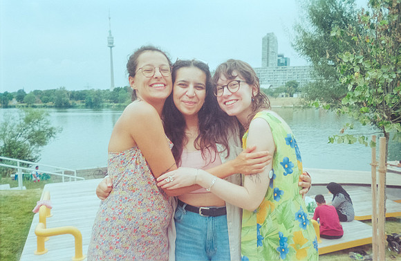 13 María Roca - Kodak 800 por Arca Film Lab (Agosto 2024) - Rollo 0222