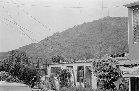 17 Gerardo Recinos - Fomapan 400 por Arca Film Lab (Noviembre 2024) - Rollo 0487