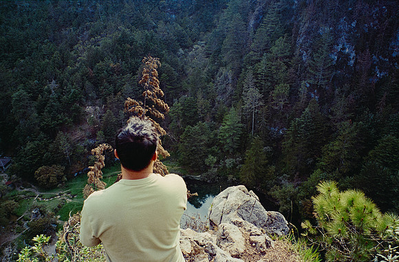 25 Ernesto Ábrego - Kodak Ultramax 400 por Arca Film Lab (Mayo 2025) - Rollo 1079