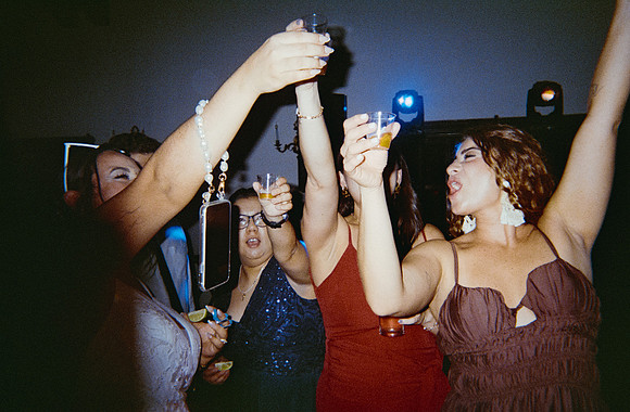 13 Valeria Sierra - Fujifilm 400 por Arca Film Lab (Enero 2025) - Rollo 0651