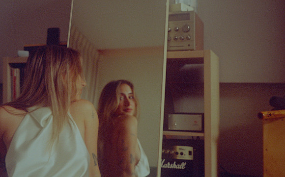 25 Vivian Kotouch - Lomography 400 por Arca Film Lab (Octubre 2024) - Rollo 0417