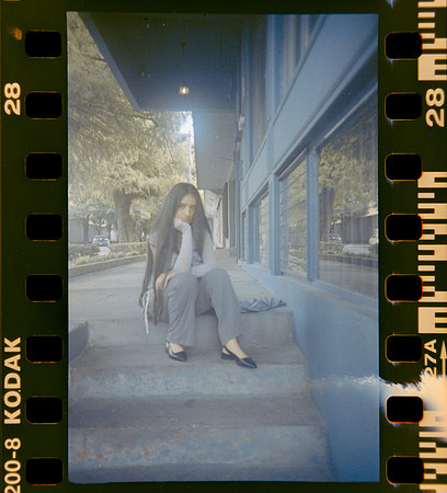 26 Shirley Brakiti - Kodak Gold 200 por Arca Film Lab (Julio 2024) - Rollo 0185