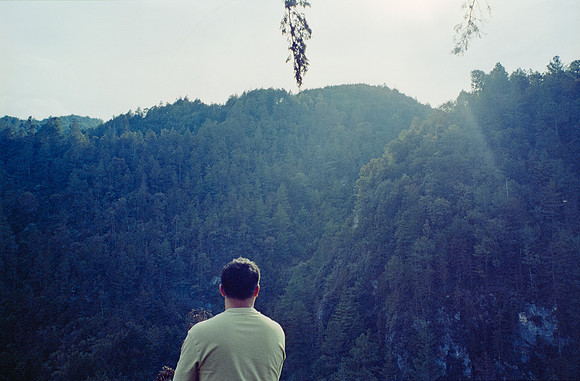 24 Ernesto Ábrego - Kodak Ultramax 400 por Arca Film Lab (Mayo 2025) - Rollo 1079