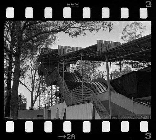 02 Omar Véliz - Neopan SS 100 por Arca Film Lab (Agosto 2024) - Rollo 0301