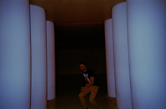 21 Elliot Morales - Fujifilm 400 por Arca Film Lab (Diciembre 2024) - Rollo 0557
