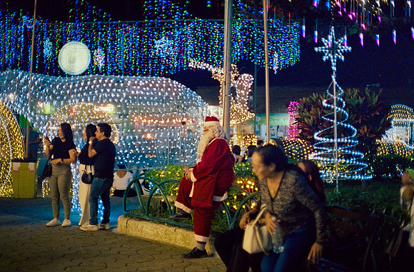 29 Carlos Castro - Cinestill 800T por Arca Film Lab (Enero 2025) - Rollo 0592