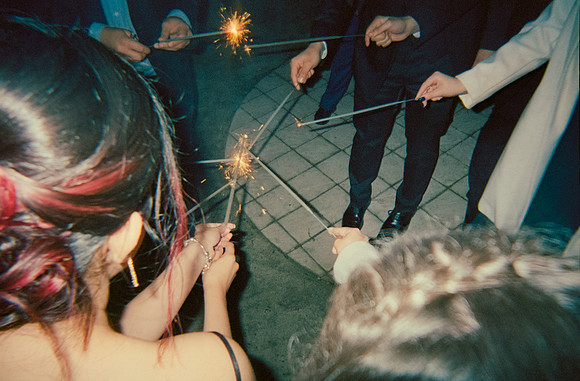 27 Boda Guille y Adriana por Fabriccio Díaz - Cinestill 800T - Arca Film Lab