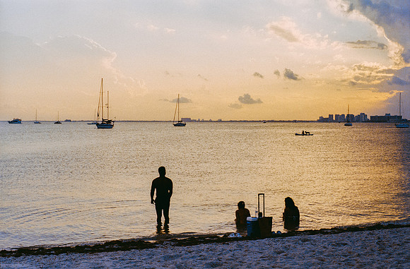 18 Gerardo Recinos - Kodak Ultramax 400 por Arca Film Lab (Abril 2025) - Rollo 0936