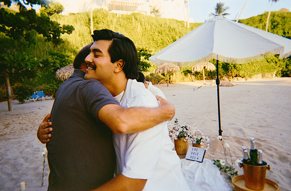 22 Pablo Godoy - Fujifilm 400 - Andrés y Andrea por Arca Film Lab (Febrero 2025) - Rollo 0877