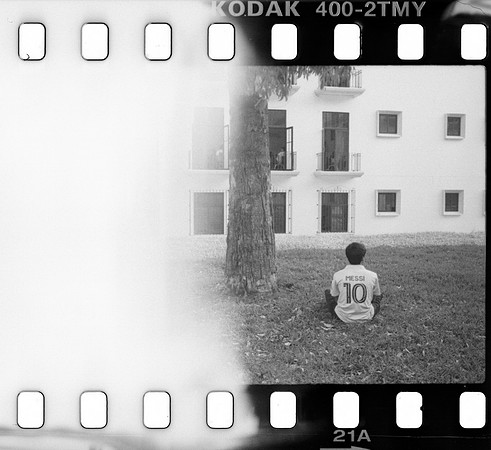 21 Roger Feoli - Kodak TMAX 400 por Arca Film Lab (Mayo 2025) - Rollo 1031