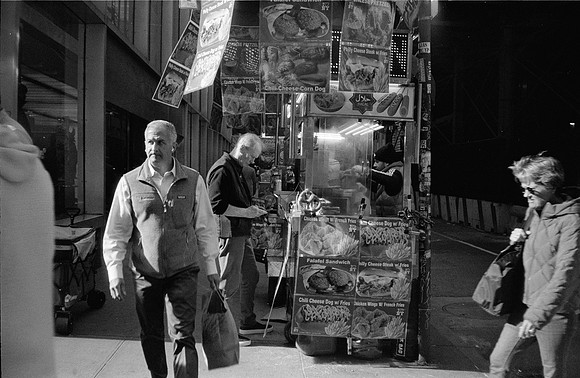 35 Marcelo Domínguez - Ilford HP5+ 400 por Arca Film Lab (Diciembre 2024) - Rollo 0485