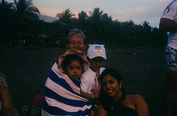 14 Nancy Girón - Kodak Ultramax 400 por Arca Film Lab (Marzo 2025) - Rollo 0844