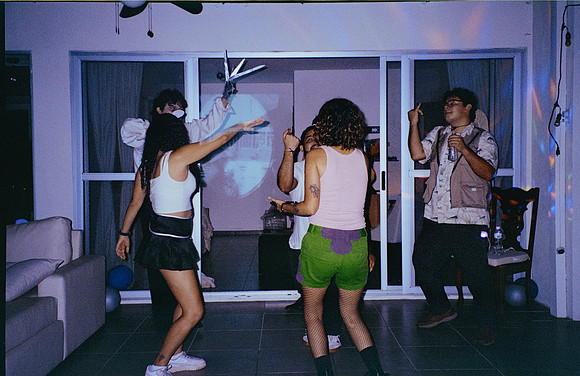26 Mariana Cabrera - Fujifilm 400 por Arca Film Lab (Enero 2025) - Rollo 0568