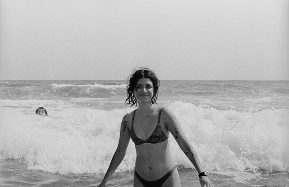 24 Carlos Siri - Ilford HP5+ 400 por Arca Film Lab (Mayo 2025) - Rollo 1007