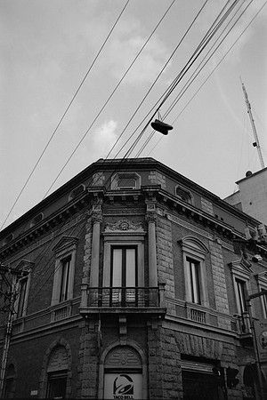 06 Paul Argueta - Kodak BW400CN por Arca Film Lab (Abril 2024)