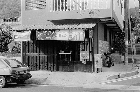 06 Gerardo Recinos - Fomapan 400 por Arca Film Lab (Noviembre 2024) - Rollo 0487
