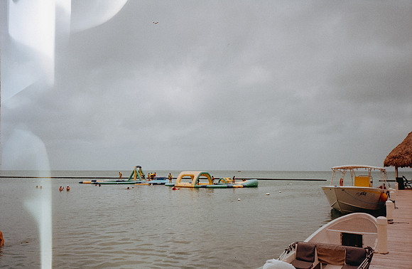 01 Esteban Ruíz - Kodak Gold 200 Film Lab (Agosto 2024) - Rollo 0275