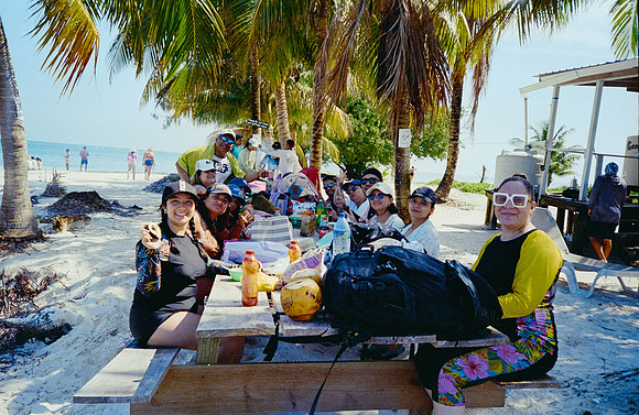 24 Pablo Marroquín - Fujifilm 400 por Arca Film Lab (Marzo 2025) - Rollo 0842