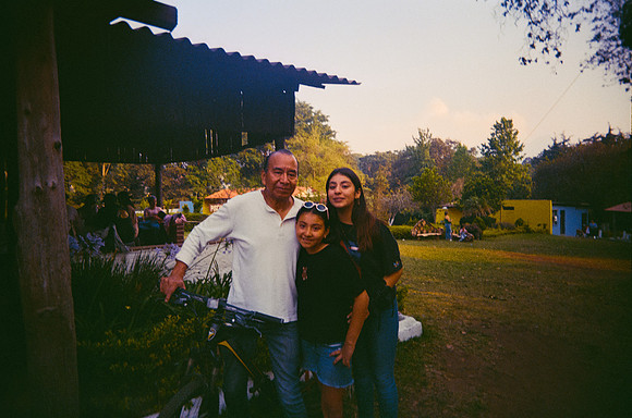 05 Mario González - Fujifilm 400 por Arca Film Lab (Febrero 2025) - Rollo 0883
