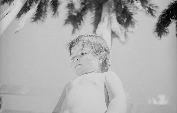 33 Mónica Minondo - Kodak TMAX 400 por Arca Film Lab (Febrero 2025) - Rollo 0742